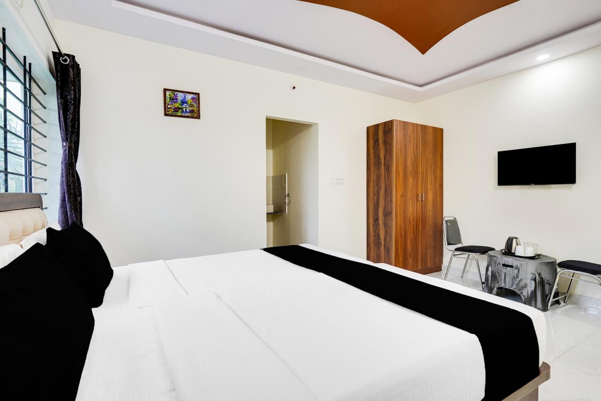 Townhouse Bidadi Formerly Royal Garuda Exterior foto