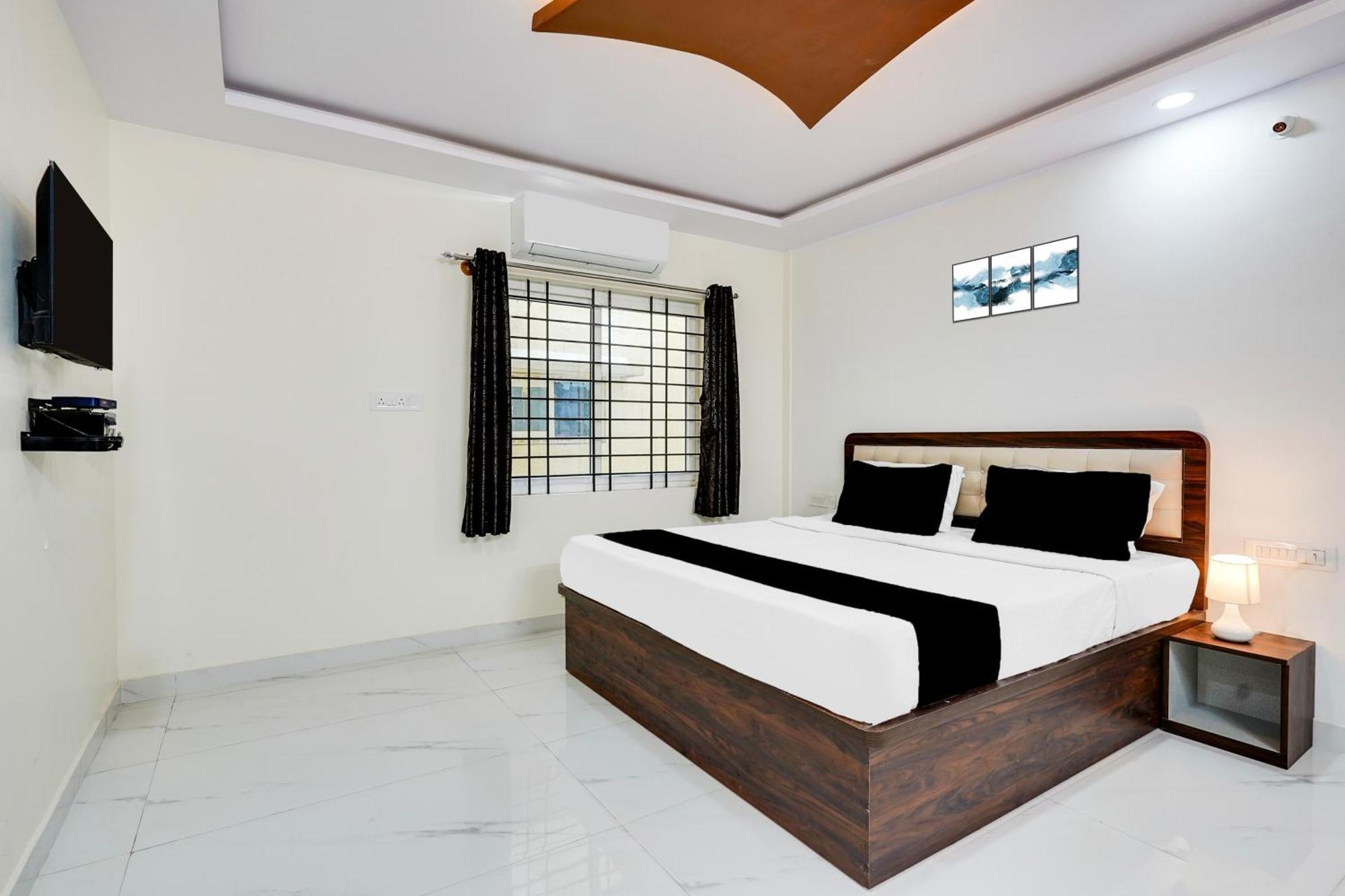 Townhouse Bidadi Formerly Royal Garuda Exterior foto