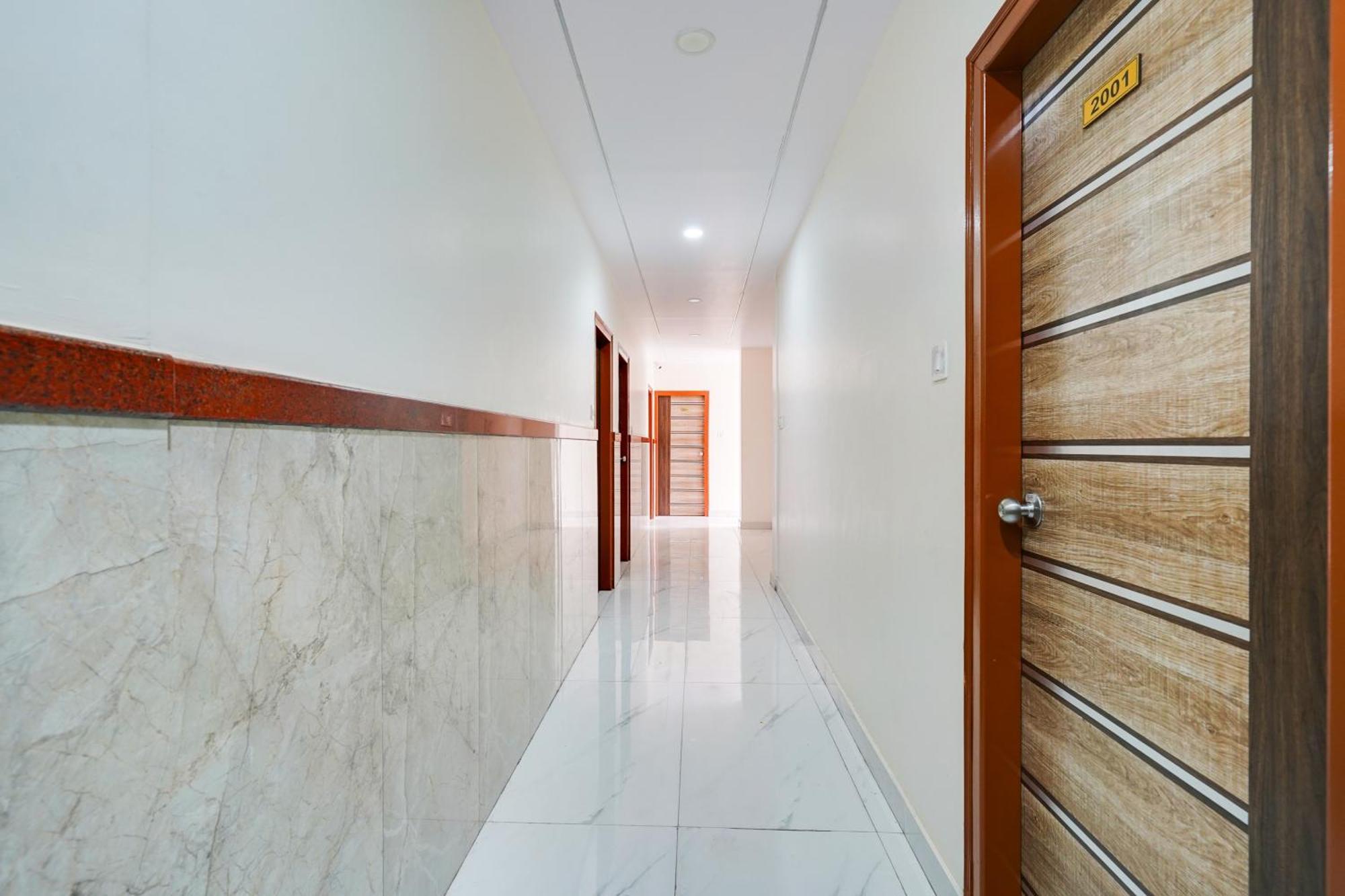 Townhouse Bidadi Formerly Royal Garuda Exterior foto