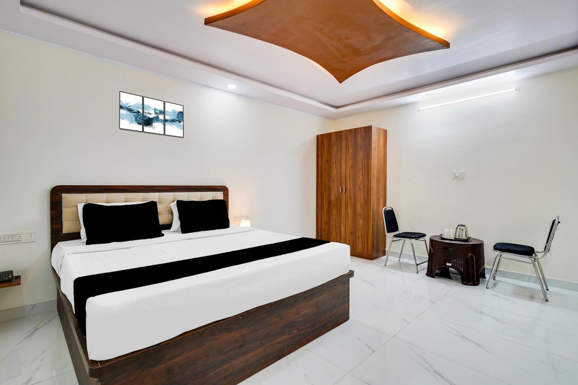 Townhouse Bidadi Formerly Royal Garuda Exterior foto