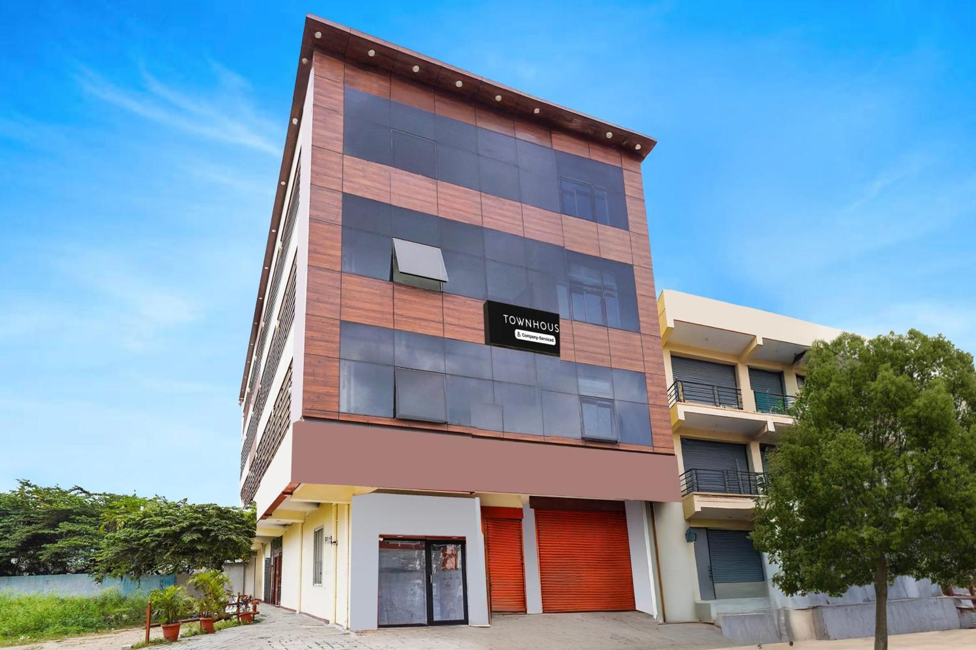 Townhouse Bidadi Formerly Royal Garuda Exterior foto